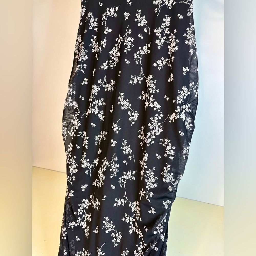 NWT 41 Hawthorn Black and White Halter Maxi Dress 1x - Picture 3 of 5